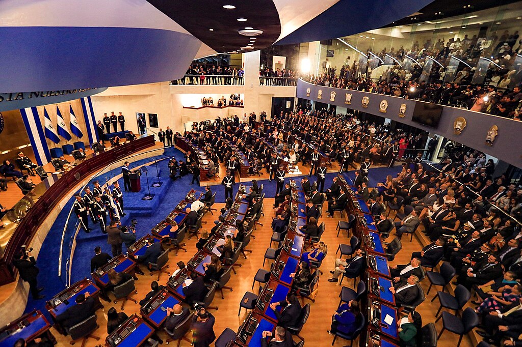 El Salvador constitutional amendment sparks international concerns over human rights