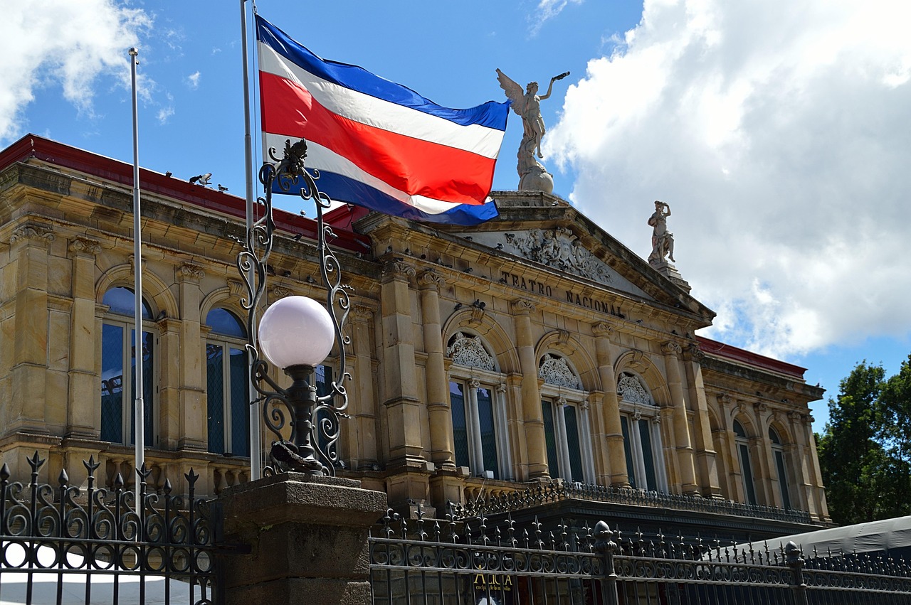 Lawyers file lawsuit against Costa Rica for detaining minors deported from the US