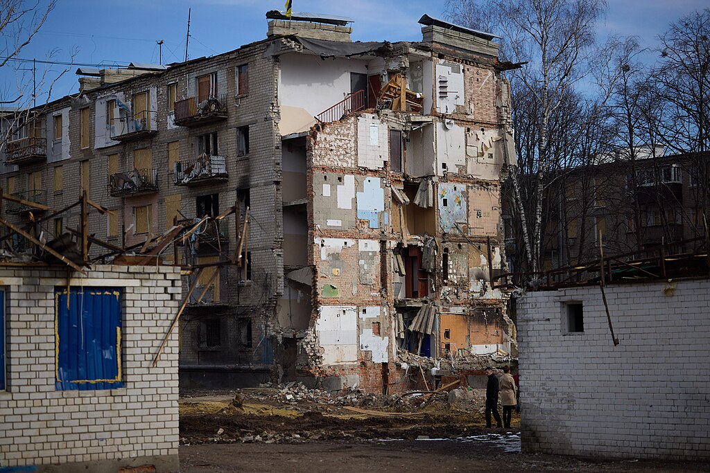 Russia drone attacks against civilians violate international law, rights group says