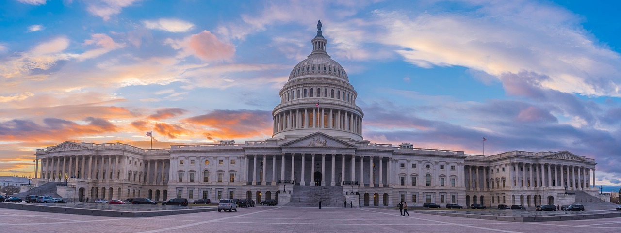 US Government shuts down after Senate rejects competing funding bills